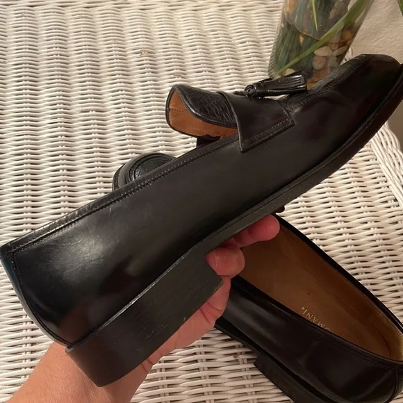 LIKE NEW mens JOHNSTON & MURPHY Black leather shoes. 8M. Worn once. EXCELLENT - Picture 6 of 9